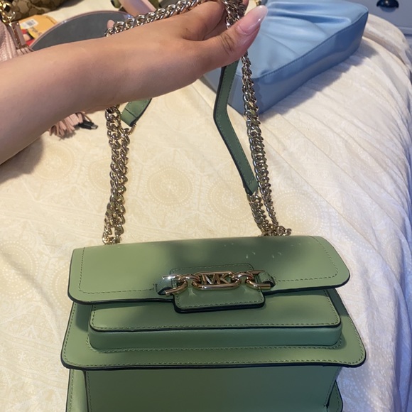 New Michael Kors Greenwich crossbody bag Light Sage stud - Picture 4 of 4